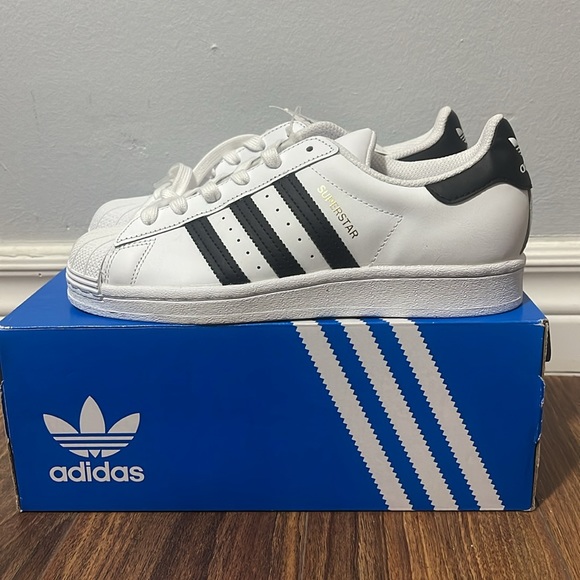 Superstar J - Picture 2 of 4